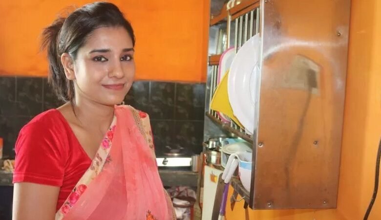 అమ్మ ధరల పెరుగుదల: గృహిణులకు నిత్యావసరాల భారం పెరుగుతోంది అమ్మ ధరల పెరుగుదల: గృహిణులకు నిత్యావసరాల భారం పెరుగుతోంది